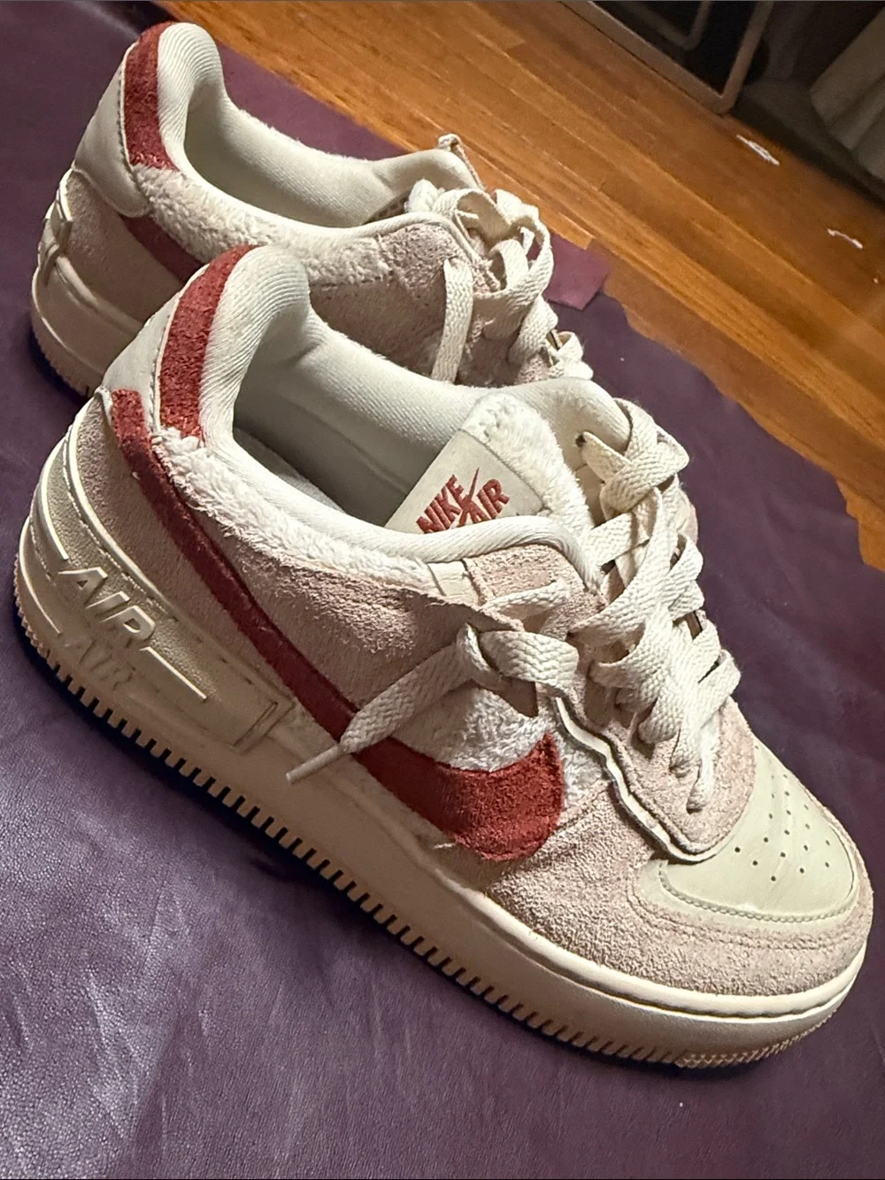 Nike Low-Top Sneakers in Cream & Dusty Pink